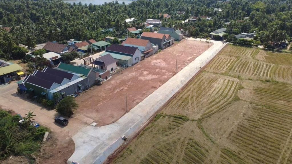 Quyền sử dụng đất đối với 17 lô đất ở tại khu dân cư đồng Xe Tư, thôn Ân Thạnh, xã Vạn Đức, tỉnh Gia Lai
